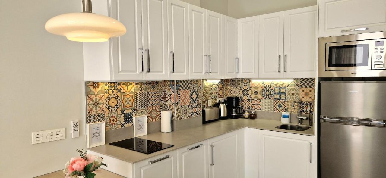 Malaga Lodge Apartments Ngoại thất bức ảnh